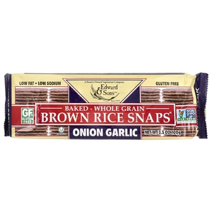 Edward & Sons, Запеченный цельнозерновой коричневый рис Snaps®, лук и чеснок, 100 г (3,5 унции)
